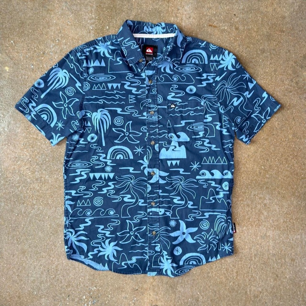 Quiksilver Men's Small Blue Tropical Hawaiian Button Up Shirt Surf Beach
